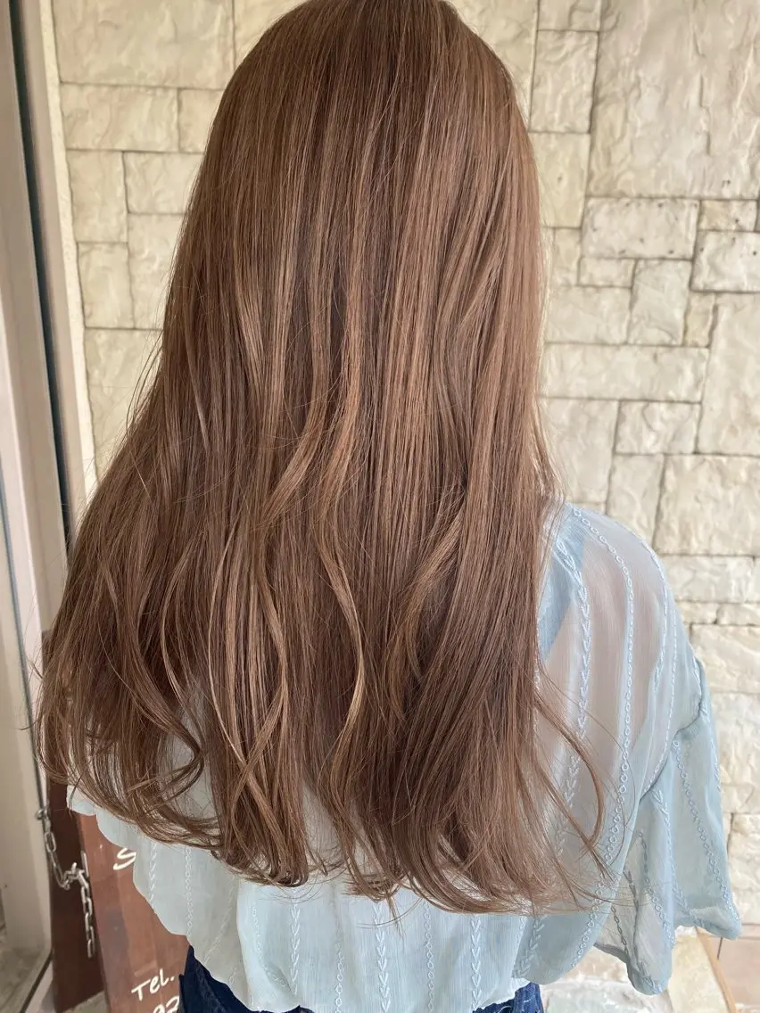 カラー ベージュカラー 井上 歩美のヘアスタイル