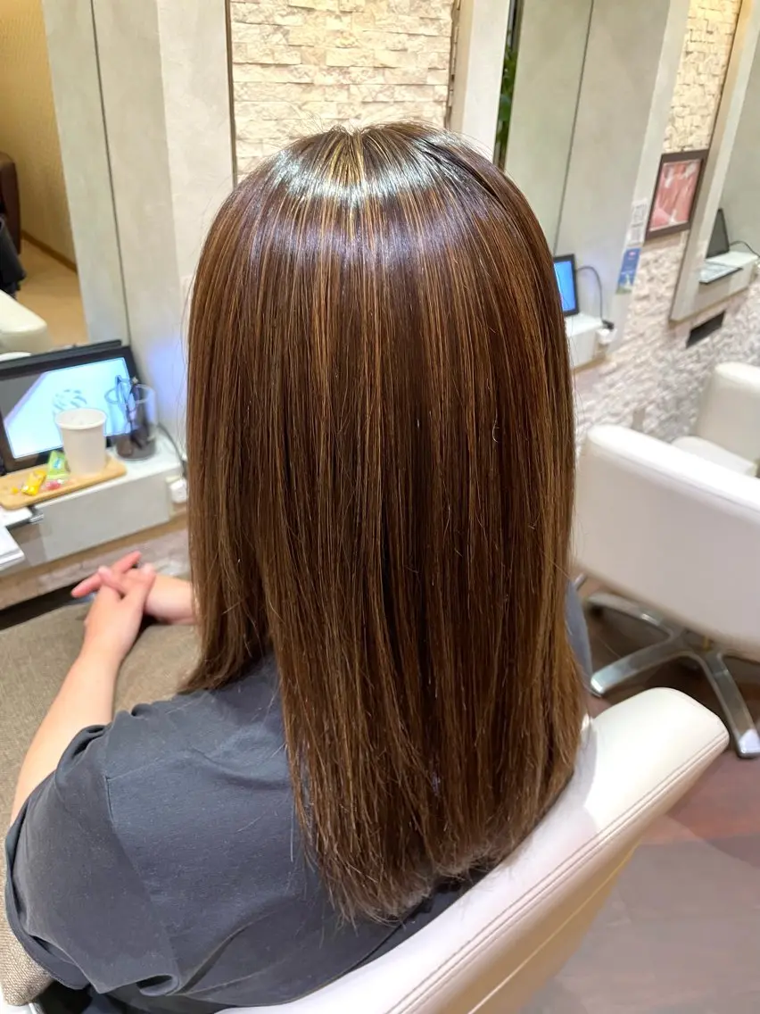 セミロング カラー 黒坂 唯奈 /パーマ･ボブ特化のヘアスタイル