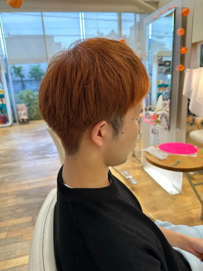 カラー メンズ ブラウンカラー オレンジ オレンジブラウン ヘアカラー 山本 瑠華のヘアスタイル