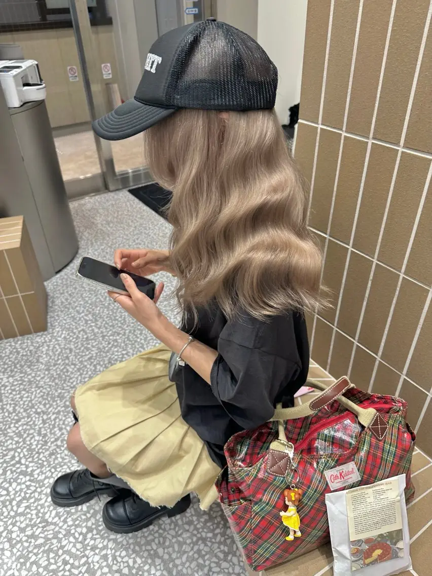 セミロング カラー 透明感カラー ハイトーンカラー ヘアカラー トリートメント ピンクカラー/カラー 新宿美容室🎀のヘアスタイル