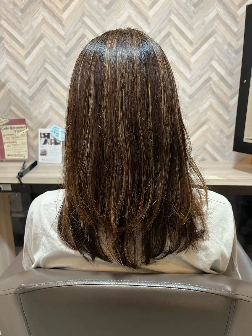 ミディアム レイヤーカット 清水 雅実のヘアスタイル