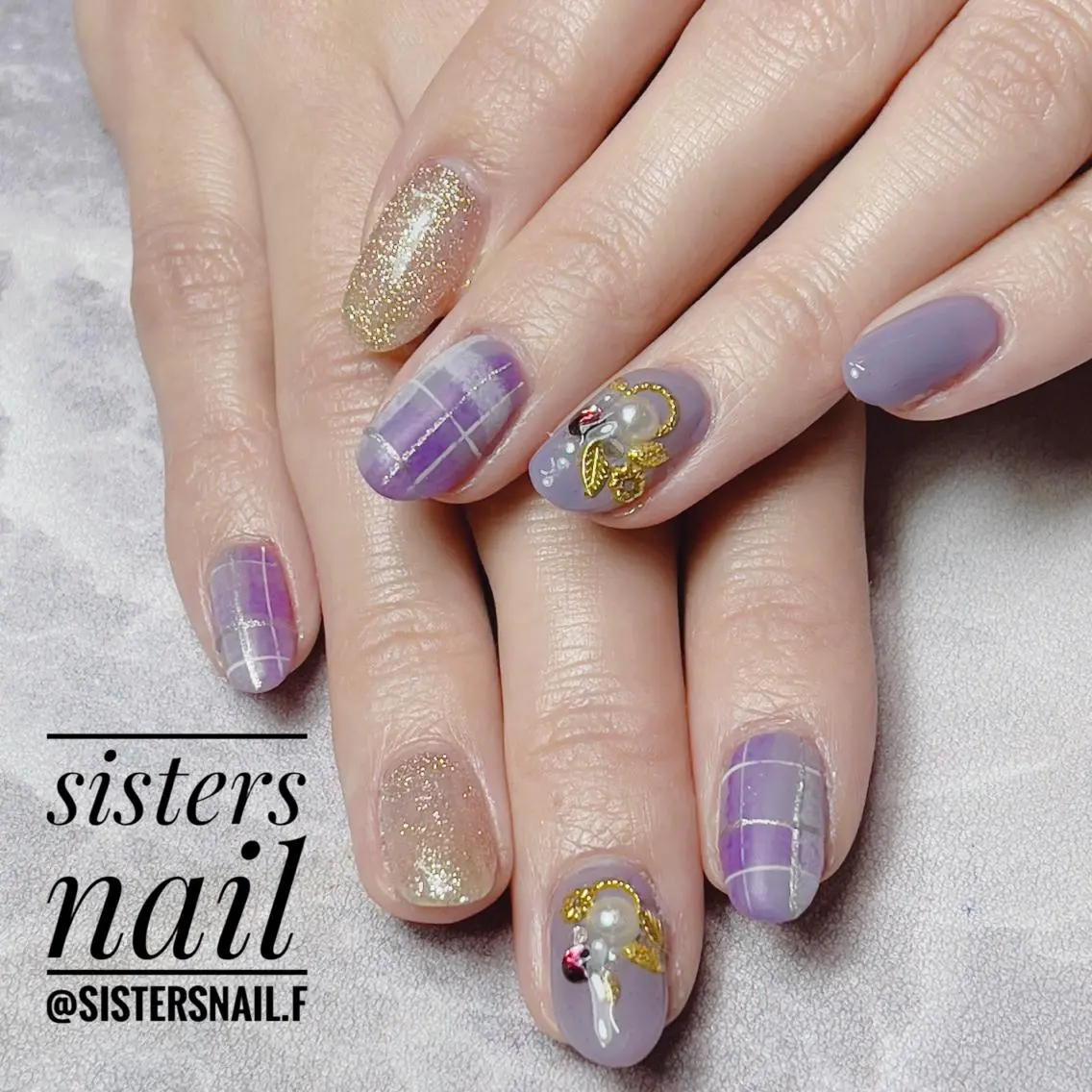 ネイル アートネイル ラメ(グリッター) マットネイル パープル 冬ネイル sisters nail.fのネイルデザイン