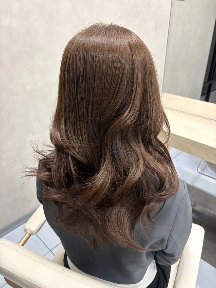 ロング カラー カット ヘアカラー トリートメント ベージュカラー/ レイヤー/モモ/横浜のヘアスタイル