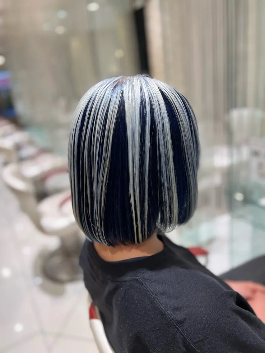 ショート カラー バレイヤージュ 黒髪 ブリーチ ブロンド ブルーカラー 髪質改善×ハイトーン ✨倉持のヘアスタイル