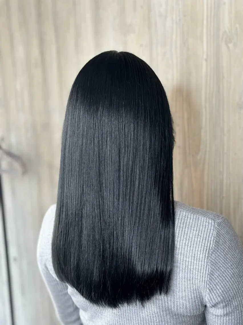 セミロング カット 縮毛矯正 トリートメント 西岡 乙花のヘアスタイル