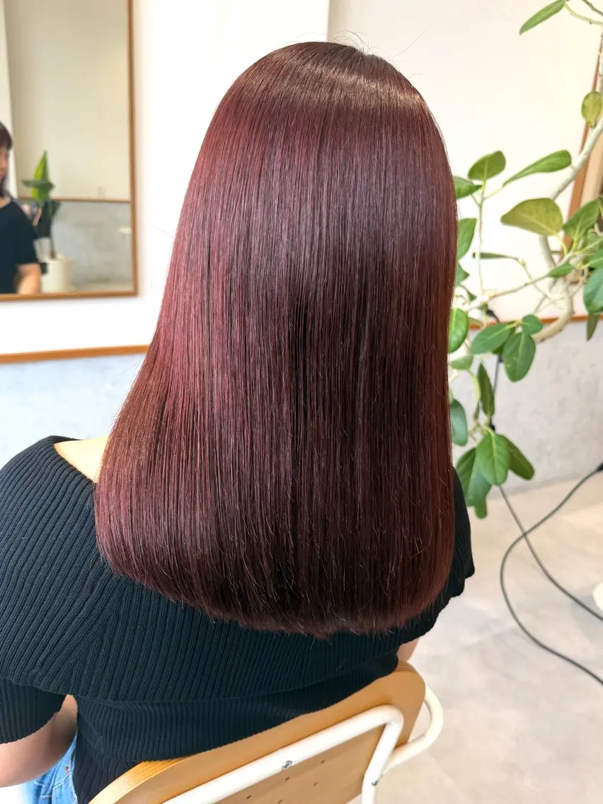 セミロング カラー ブリーチ ブリーチなしカラー レッドカラー ヘアカラー misaki🦄 lange hairのヘアスタイル