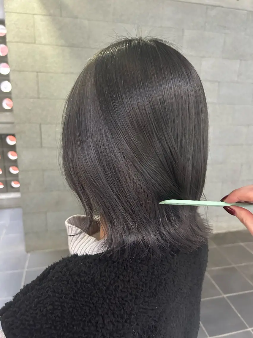 ミディアム カット ヘアカラー なぎ ㅤのヘアスタイル