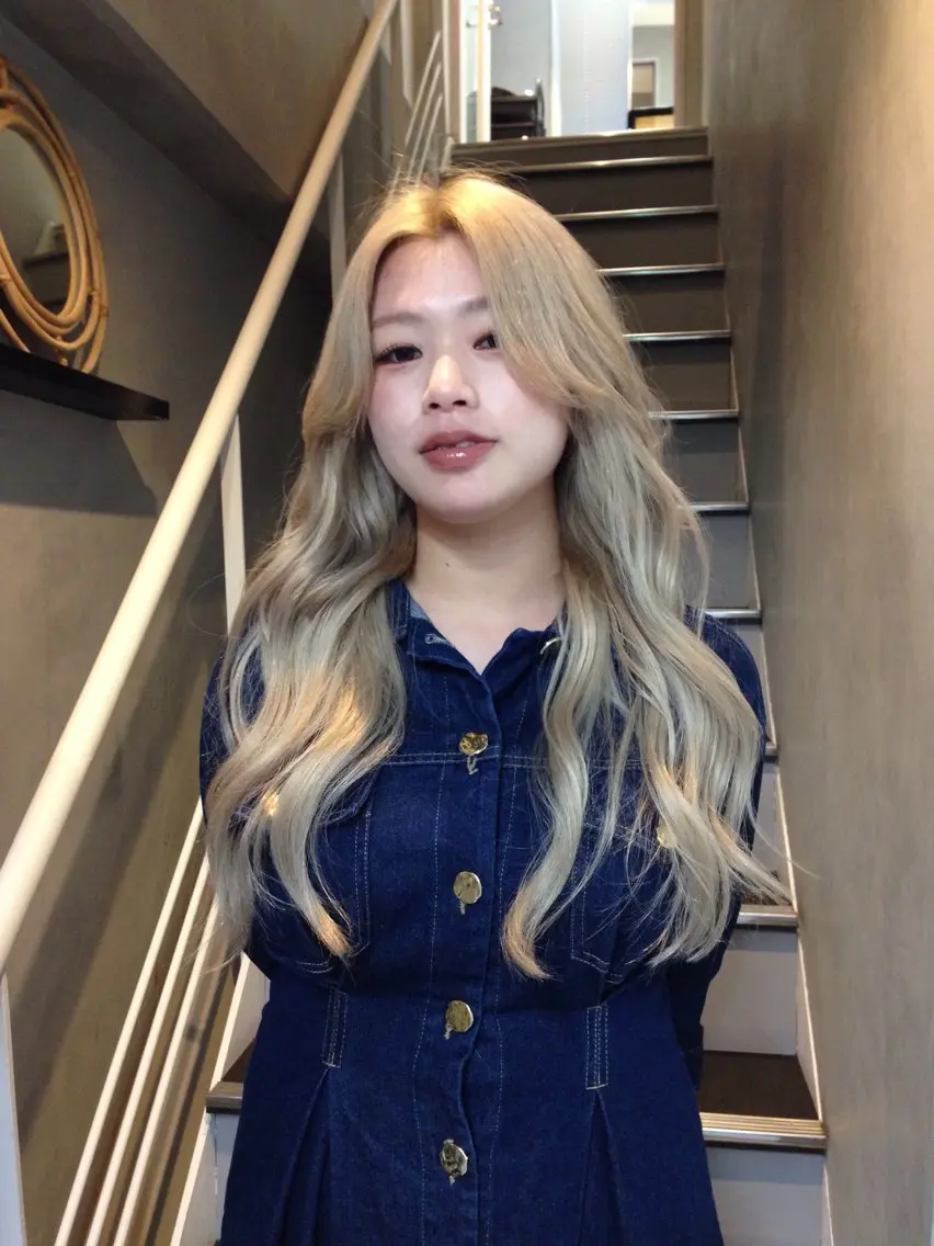 ロング シールエクステ ボブ エクステ 韓国風ヘア ロング エクステ XENA 渋谷店のヘアスタイル
