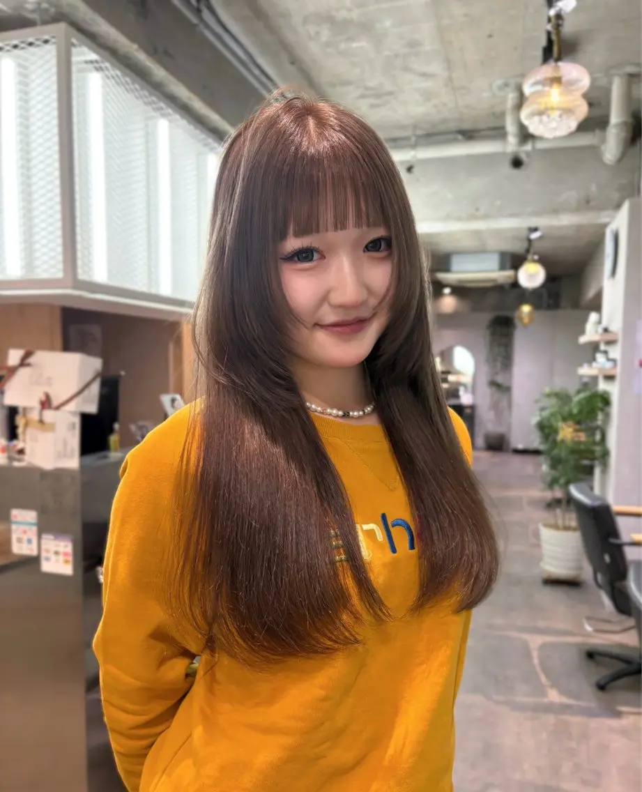【卒業カラーはブリーチがおすすめ🌷💖】ケアブリーチダブルカラー＋レイヤーカットorボブカット＋トリートメント♡♡の写真