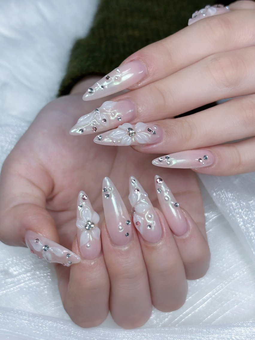 ネイル ジェルネイル キラキラネイル ロングネイル マグネットネイル 持ち込み ハンドネイル Sully Nail Labのネイルデザイン