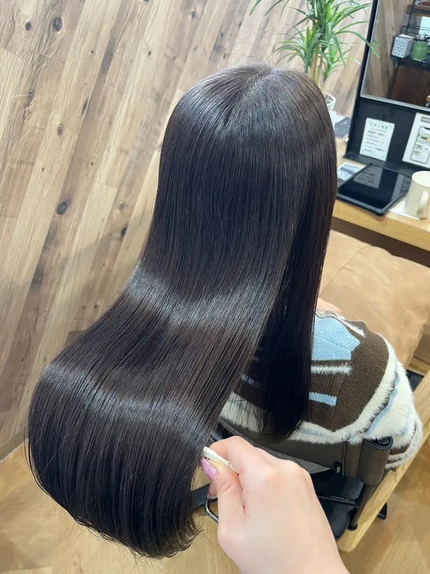 ロング カラー 宮川 結妃のヘアスタイル