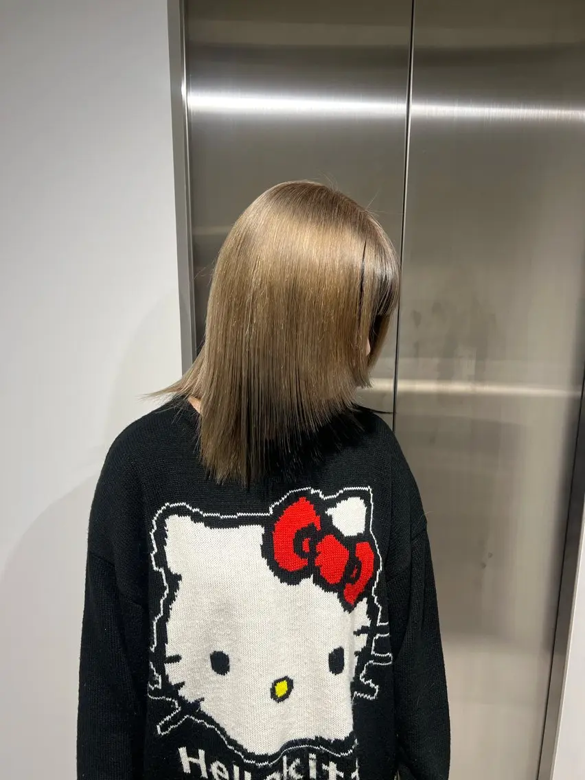 ミディアム カラー カット ヘアカラー トリートメント 赤みゼロ/透明感 カラー🌿KANTAのヘアスタイル