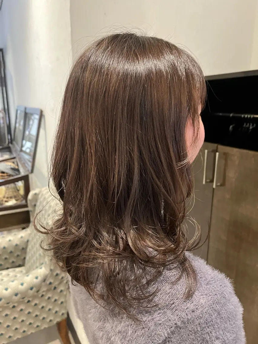 セミロング カラー 赤み消しカラー 🩵かりんのヘアスタイル
