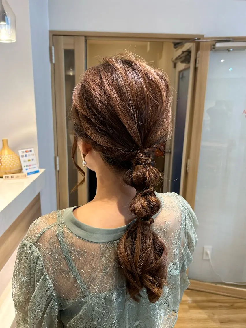 ヘアアレンジ ヘアセット 🍒艶髪✨ 秋冬🍒モテヘアー✨のヘアスタイル