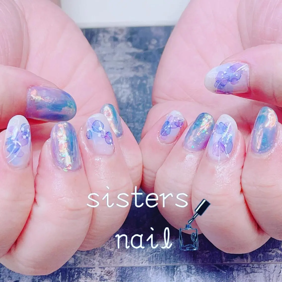 ネイル アートネイル オーロラネイル ブルー 氷ネイル・うるうるネイル ニュアンスネイル sisters nail.fのネイルデザイン