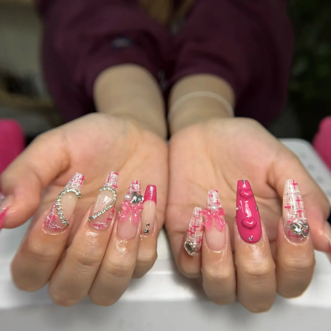 ネイル オーロラネイル チークネイル 長さ出し フラッシュネイル フットネイル KITTY nailsのネイルデザイン