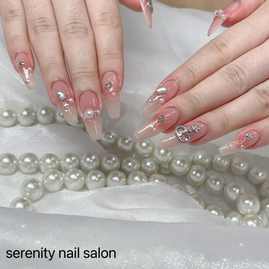 ネイル ハンドネイル ハンドケア ✨Serenity Nail salonのネイルデザイン