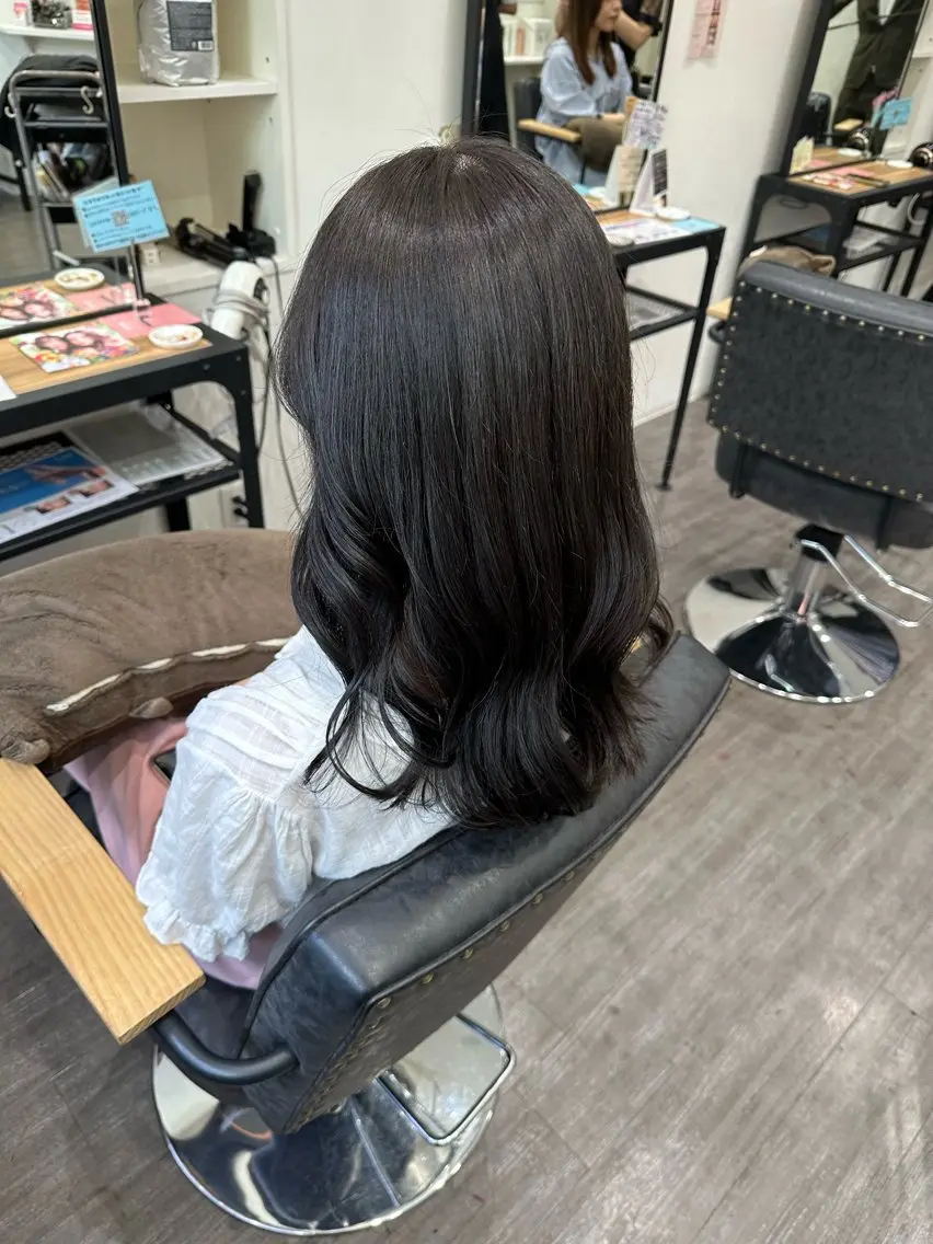 セミロング カラー グレージュ カット ヘアカラー トリートメント 艶髪レイヤー上田 紗也🇰🇷💗のヘアスタイル