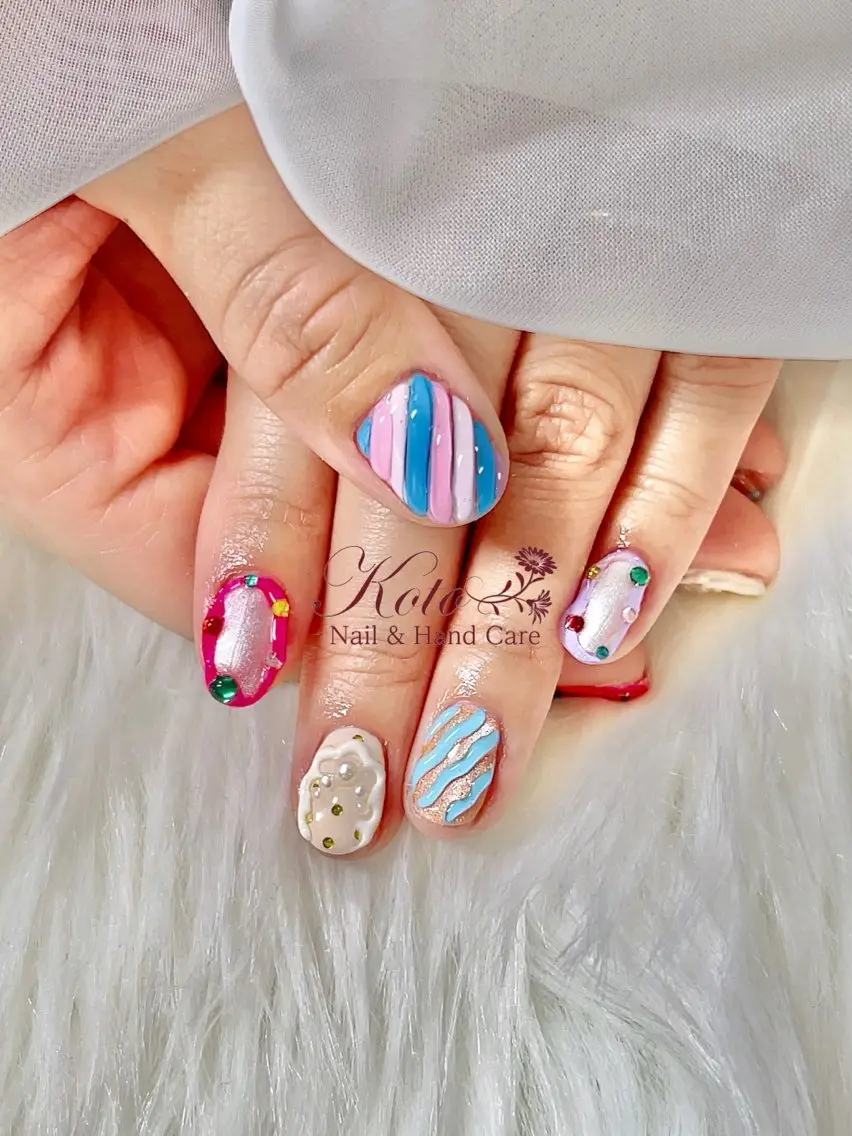 ネイル 長さ出し ジェルネイル 持ち込み ニュアンスネイル 赤色 ハンドネイル Nail Salon KOTOのネイルデザイン