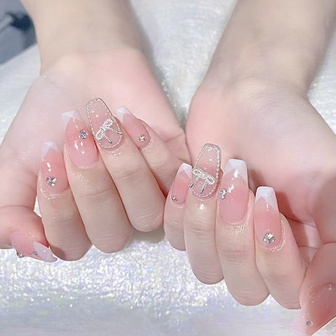 ネイル ハンドネイル Queens テイのネイルデザイン