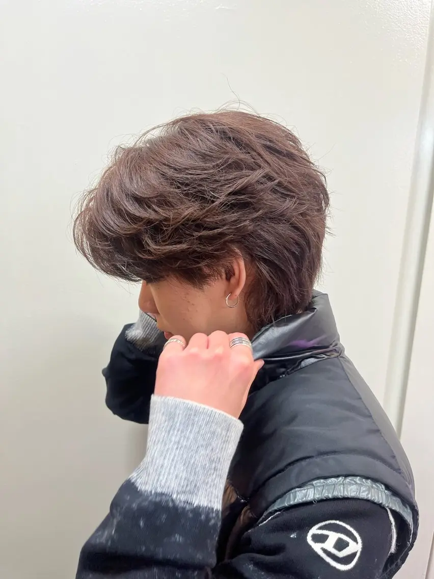 カラー パーマ メンズ センターパート ブラウンカラー カット パーマ トリートメント 垢抜けのあっきー/ 本厚木徒歩1分のヘアスタイル