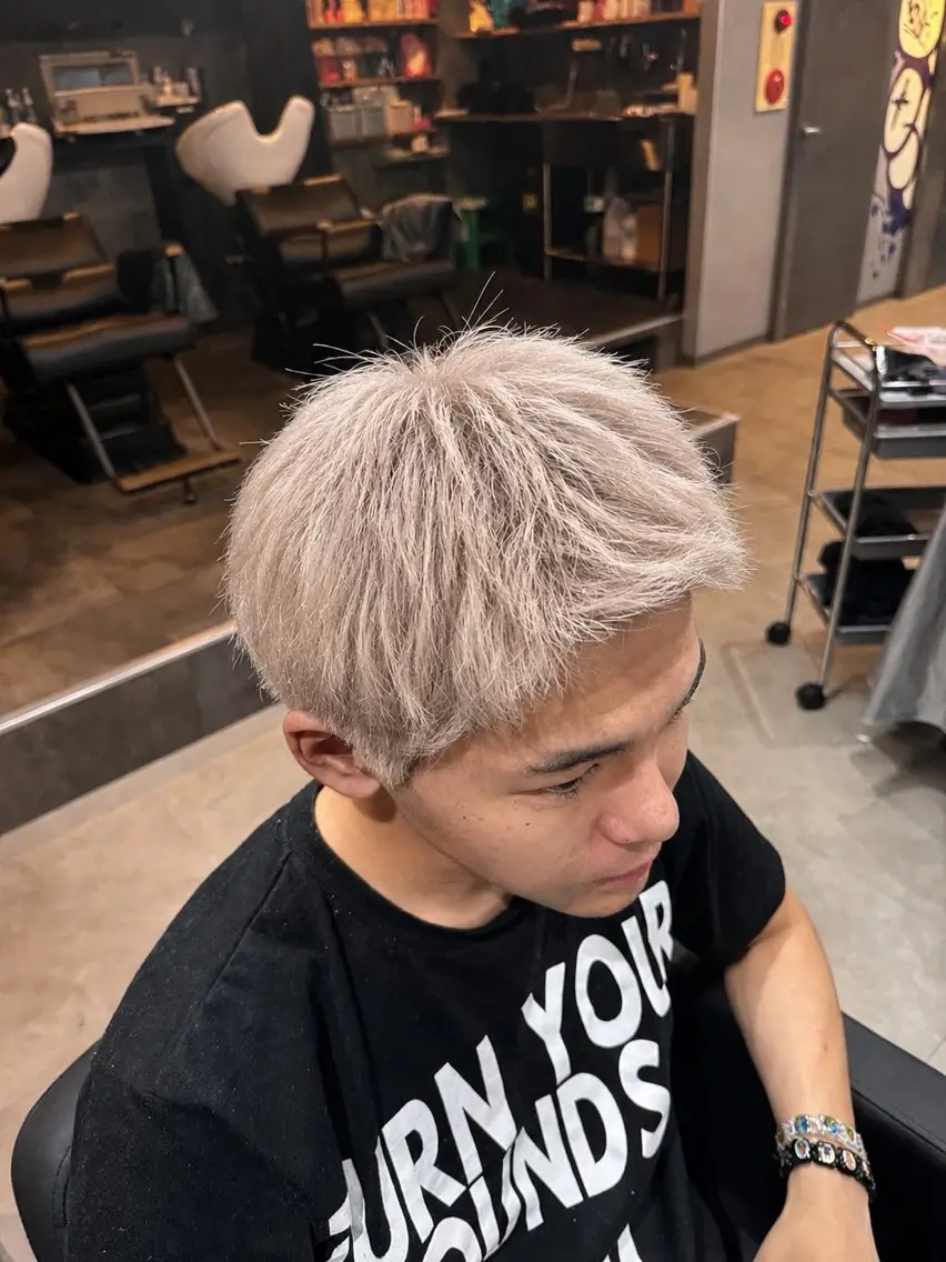 cut カラー「ブリーチ込み」の写真