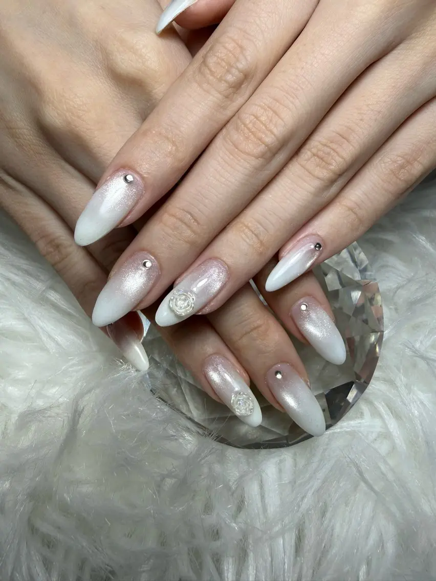 ネイル アートネイル オーロラネイル チークネイル 長さ出し フットネイル ハンドネイル 銀河_ Chan nailsのネイルデザイン