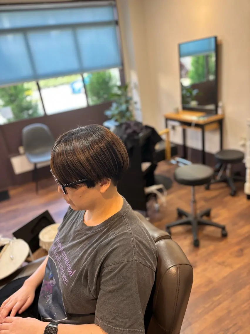 ショート ヘアカラー トリートメント 池岡 洋子のヘアスタイル