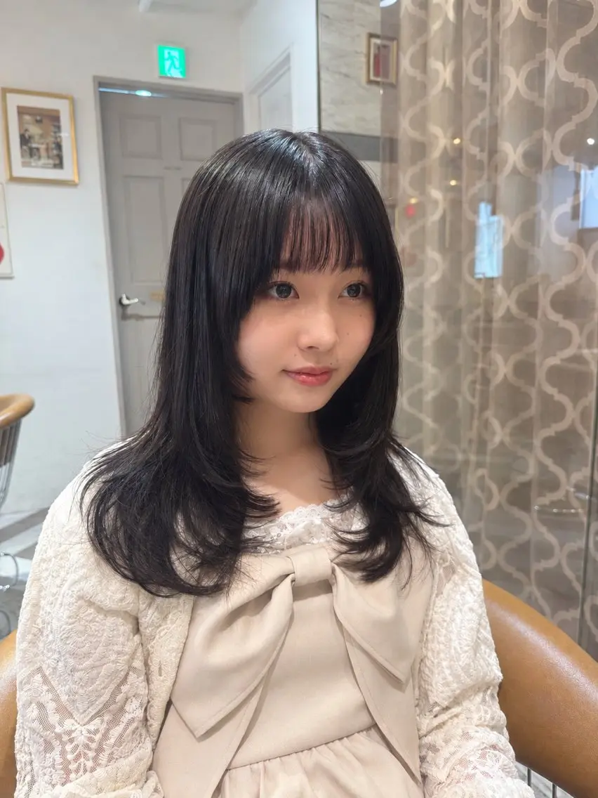 ロング カラー カット ヘアカラー 韓国レイヤー／ 透明感カラー福島海翼のヘアスタイル