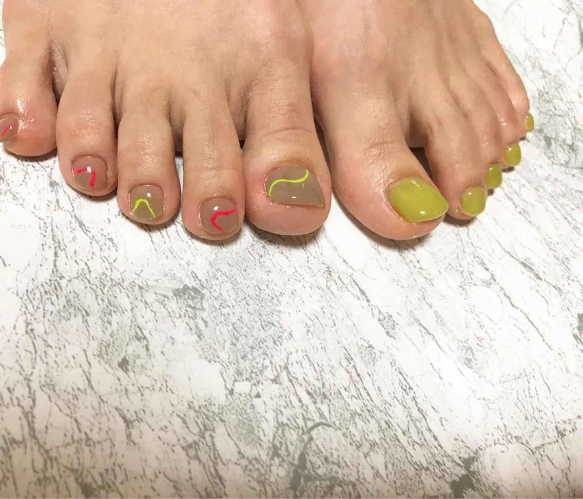 ネイル フットネイル ニュアンスネイル シンプルネイル 春ネイル 夏ネイル nail fufla ♡yamane♡のネイルデザイン
