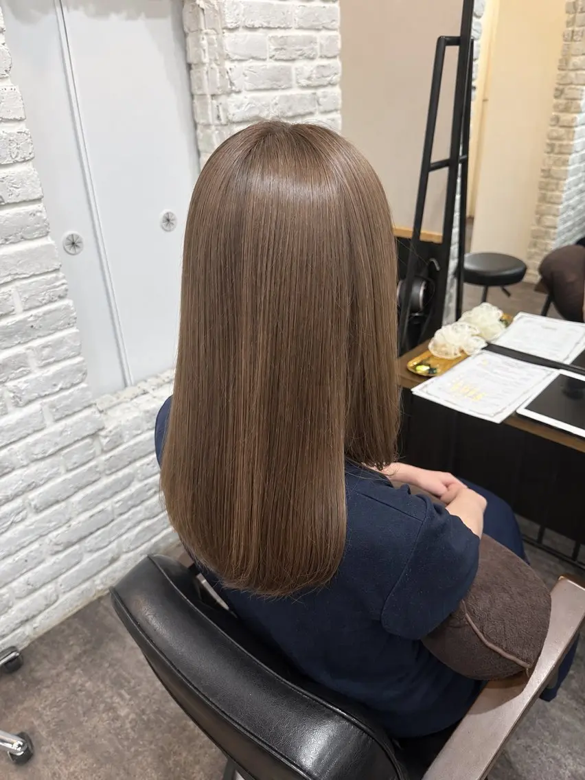 ロング カット ヘアカラー トリートメント 艶カラー✨️ブリーチ カラー🦄renのヘアスタイル