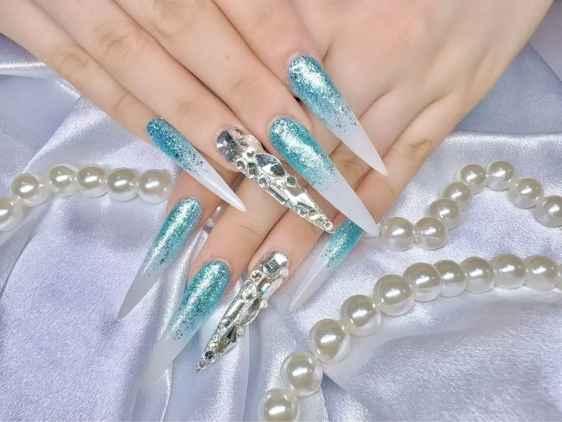 ネイル ハンドネイル minami ネイルのネイルデザイン