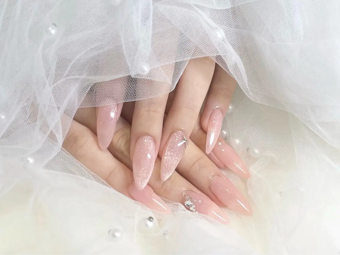 ネイル マグネットネイル ストーンネイル ハンドネイル ちゅるんネイル ✨🎀AMIのネイルデザイン