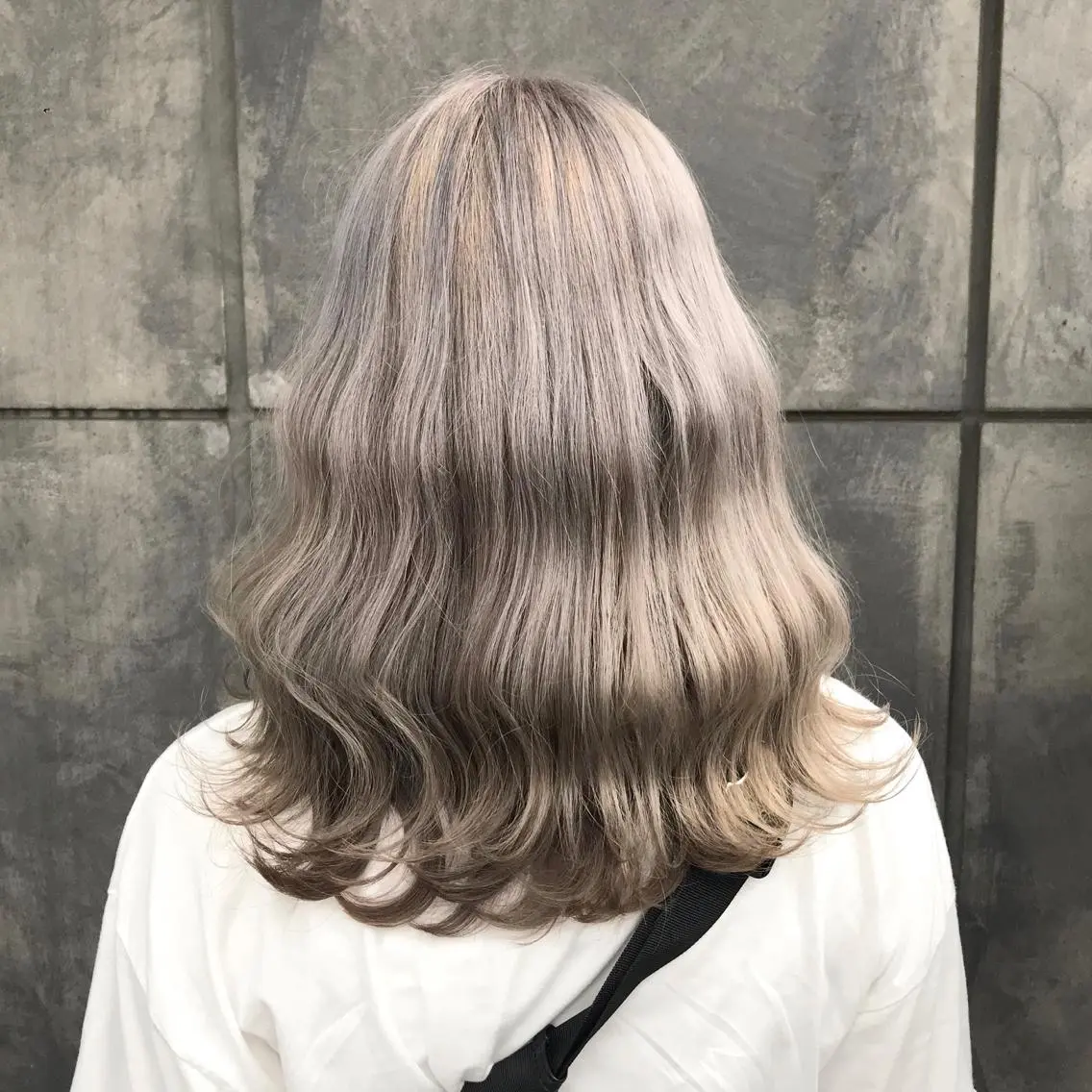 ミディアム カラー ブリーチ タンバルモリ ヨシンモリ ムルギョル巻き 韓国風ヘア K-POP好き美容師 🇰🇷Kai.Yのヘアスタイル