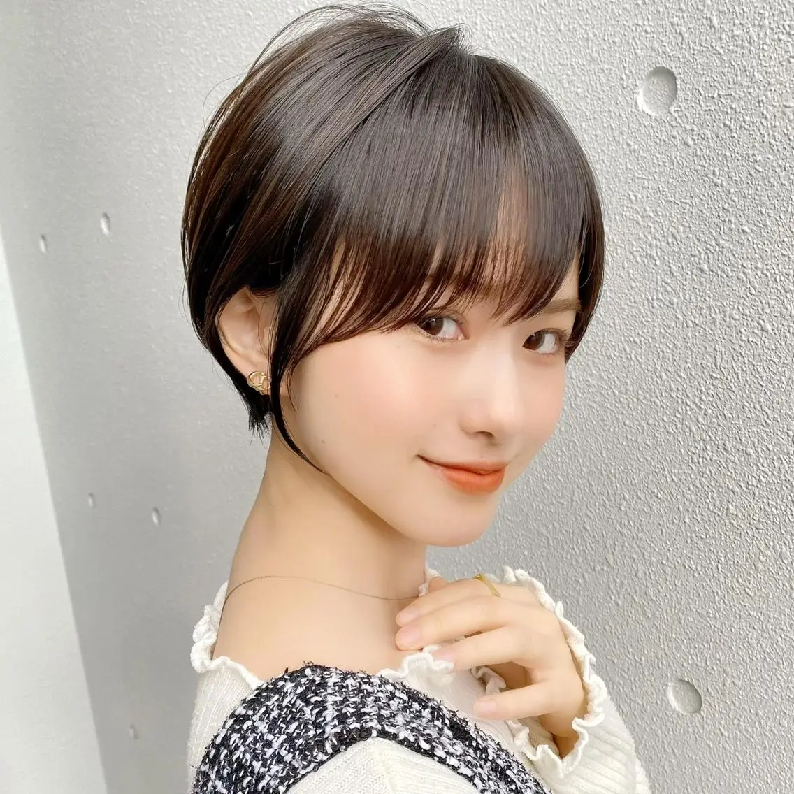 ショート カラー ブリーチ ケアブリーチ ダブルカラー ハイライトカラー イルミナカラー 中北篤志 ショートボブのヘアスタイル