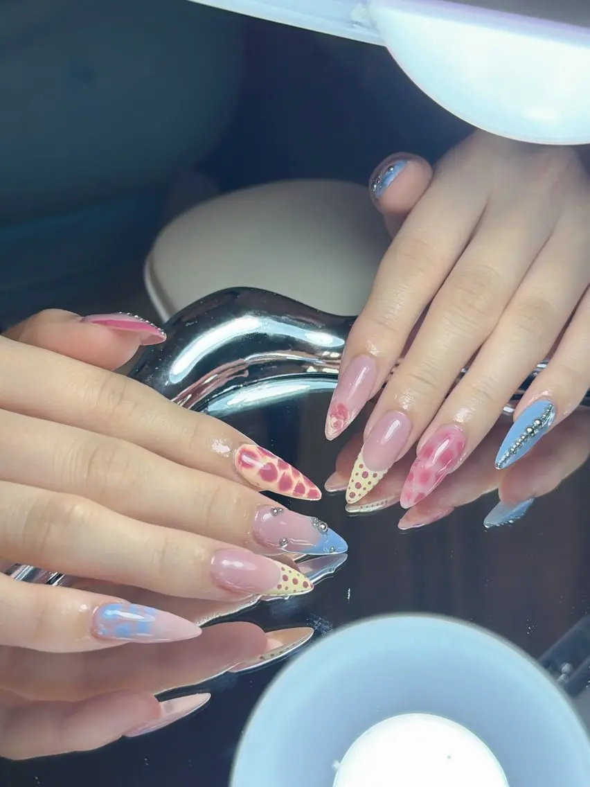 ネイル ジェルネイル ミラーネイル ニュアンスネイル 夏ネイル ネイルチップ ハンドネイル ハンドケア Mai nail サロン渋谷のネイルデザイン