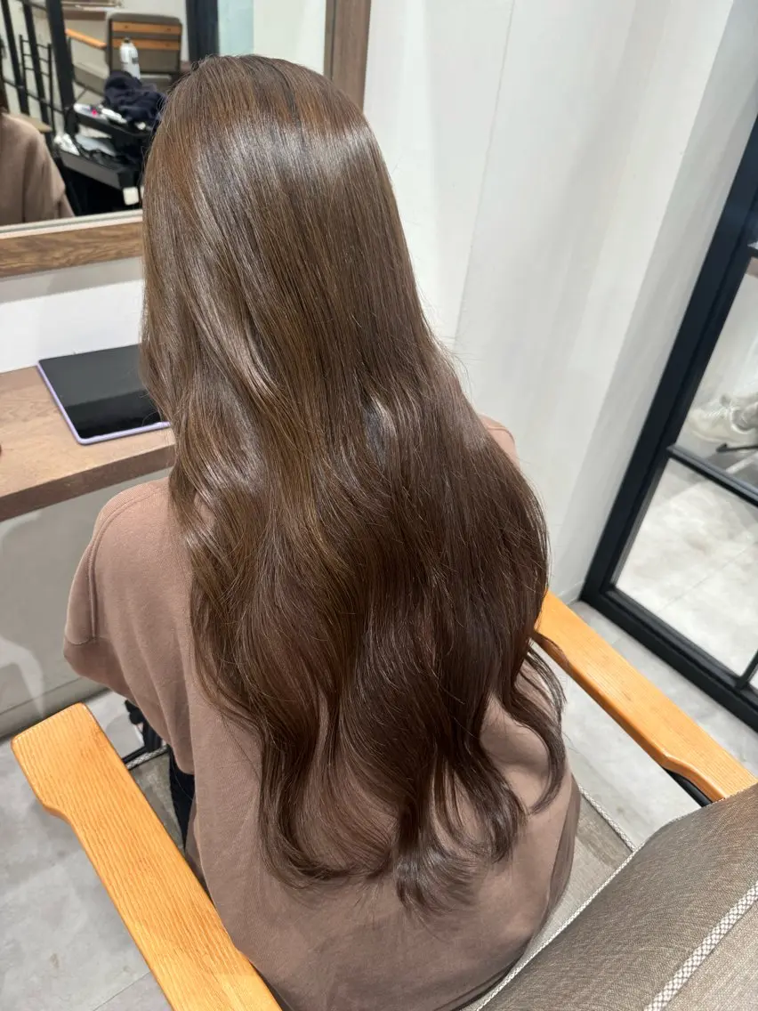 ロング ヘアカラー トリートメント 難波 茜のヘアスタイル