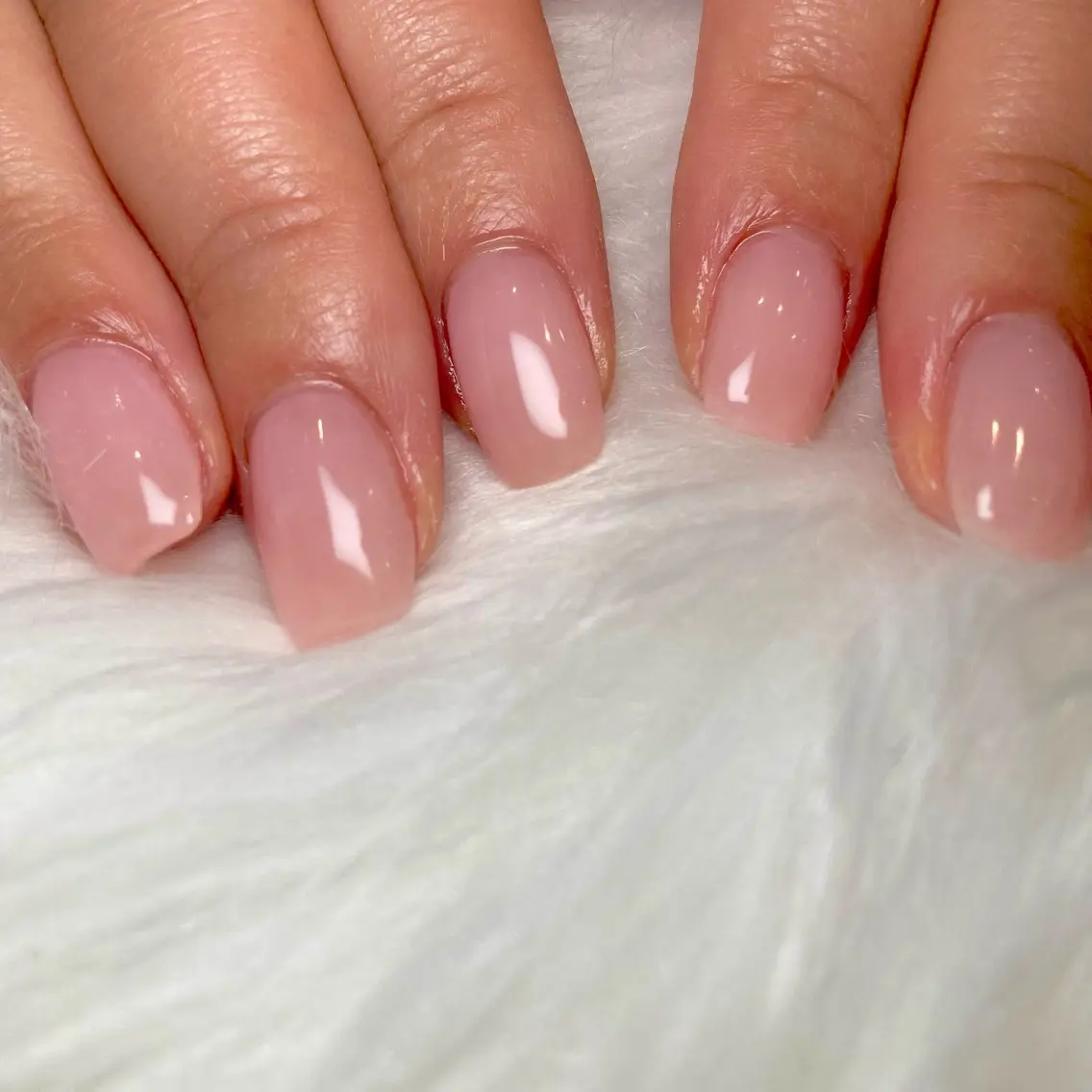 ネイル ワンカラーネイル シンプルネイル @yuiyuiyui nailのネイルデザイン