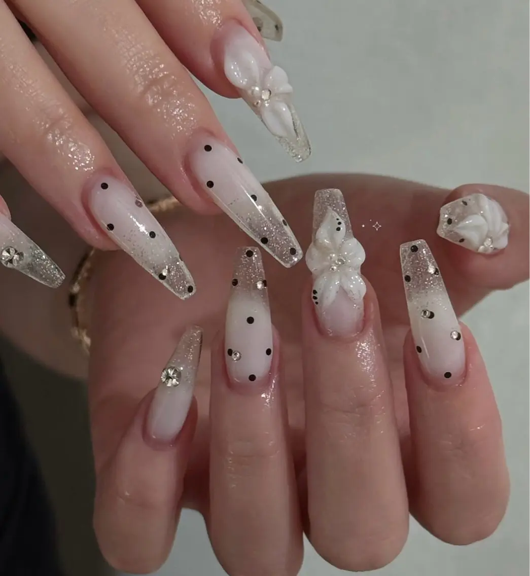 ネイル ハンドネイル NiJi Nailsのネイルデザイン