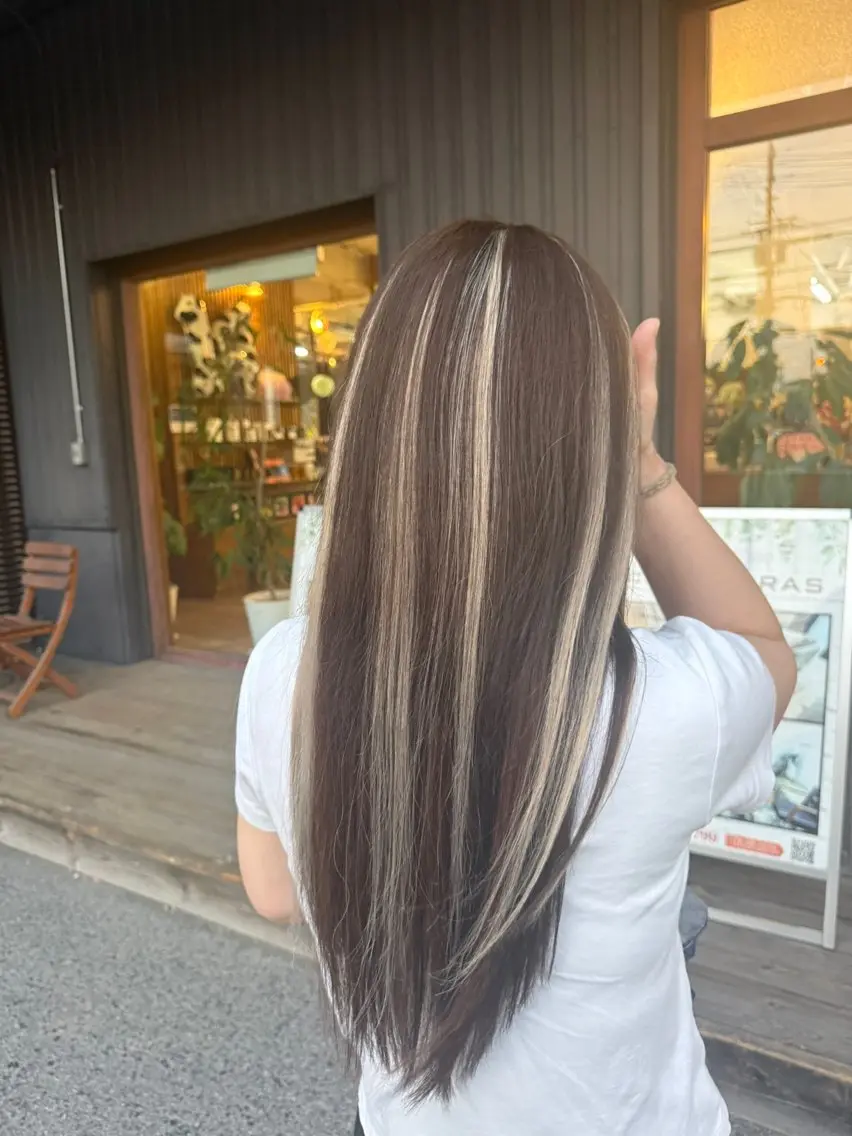 ヘアクリエイトブラス 出田友輝のヘアスタイル