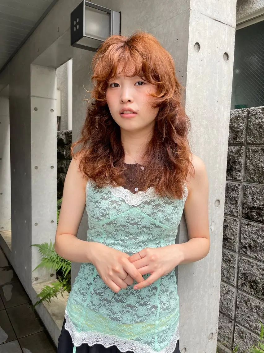 セミロング カラー パーマ セミロングパーマ オレンジ カット ヘアカラー パーマ トリートメント ズミ🦖髪質改善 パーマ★ボブレイヤーのヘアスタイル