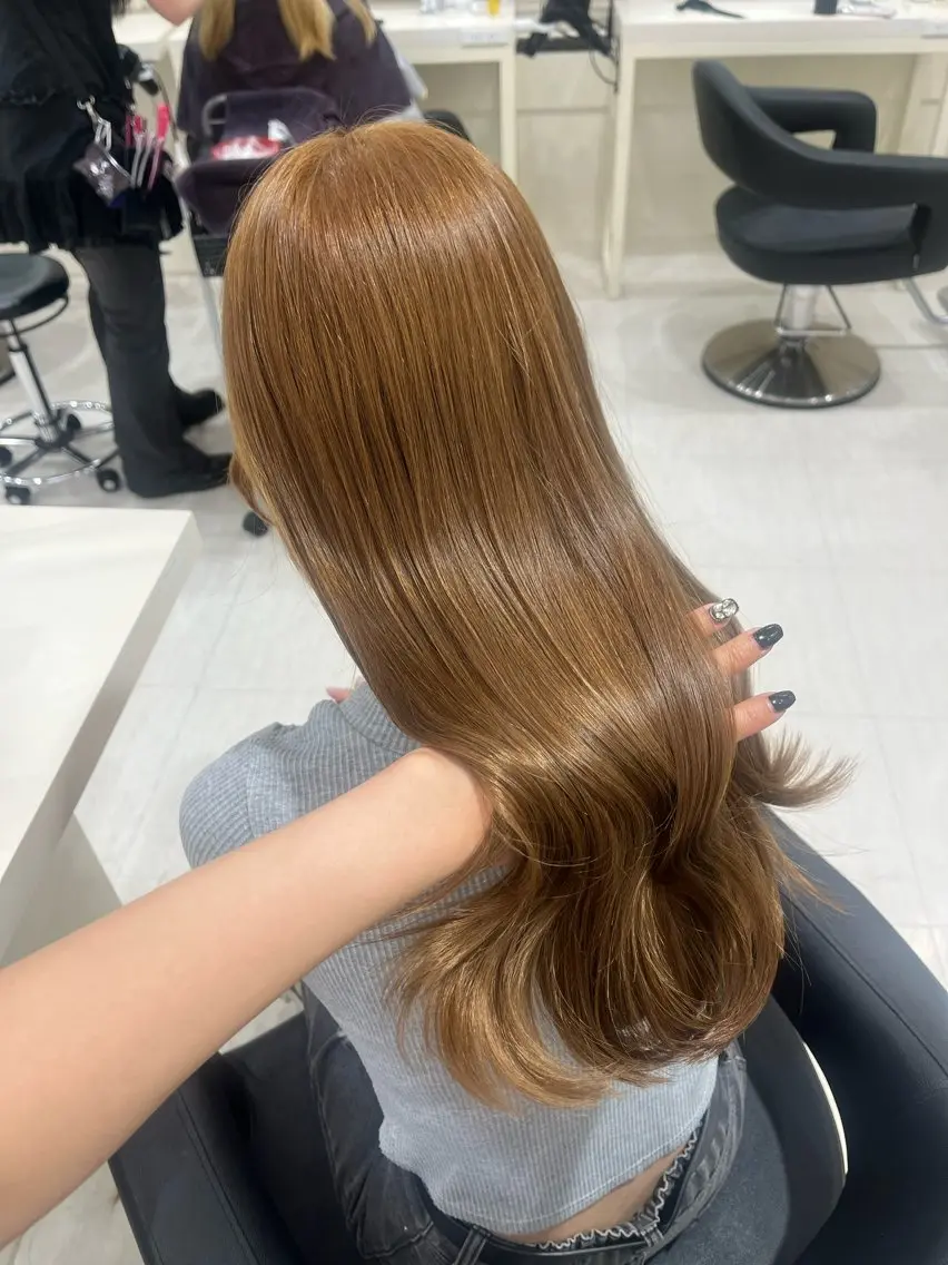 ロング カラー ベージュカラー ブリーチ ダブルカラー ミルクティーベージュ ブリーチなしカラー 大人上品ベージュ 🎀HARUNAのヘアスタイル