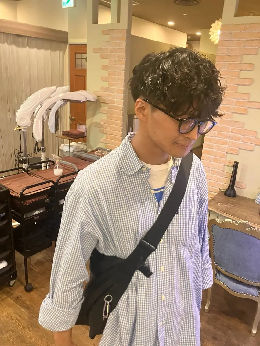 ショート パーマ メンズ カット パーマ 佐々木 優衣のヘアスタイル
