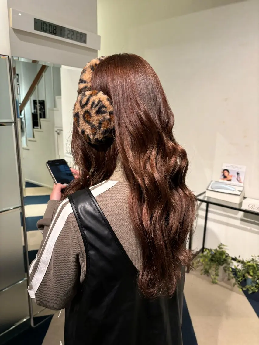 ロング カラー ヘアカラー トリートメント ワタナベ イオリ🧼のヘアスタイル