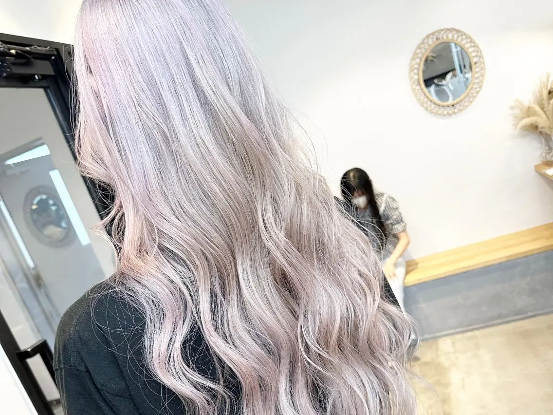 ロング カラー ヘアカラー ブリーチ毛縮毛矯正 👑山口のヘアスタイル