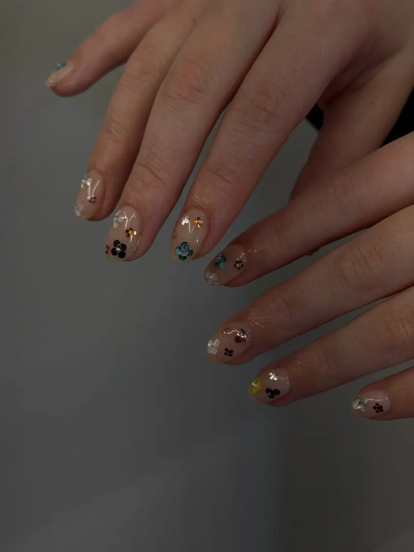 ネイル ジェルネイル キラキラネイル マグネットネイル ニュアンスネイル パラジェル ハンドネイル ハンドケア Bana_ Nailのネイルデザイン