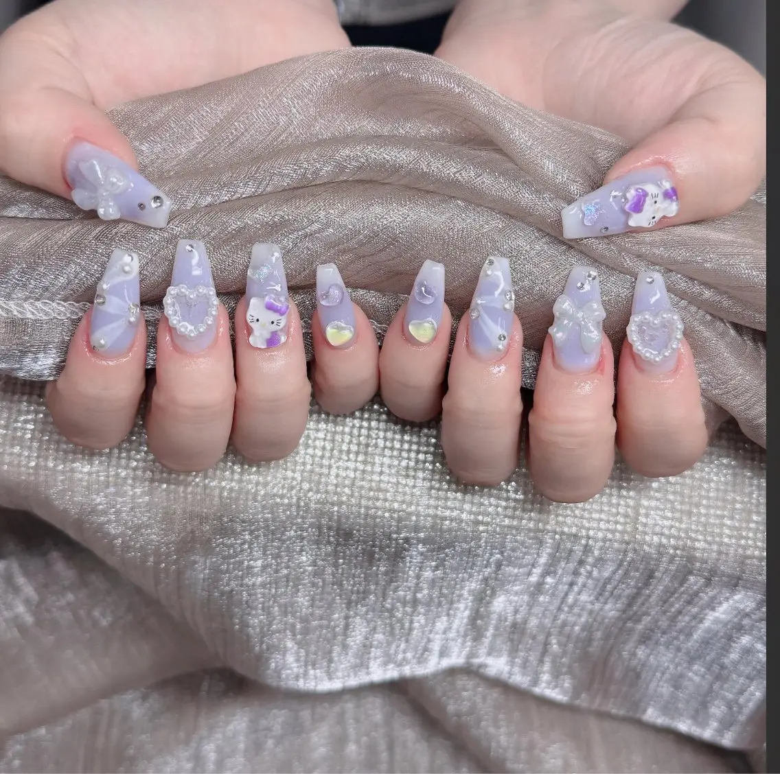 ネイル フレンチネイル ジェルネイル ハロウィン キラキラネイル 韓国ネイル H.baby Nail Salonのネイルデザイン
