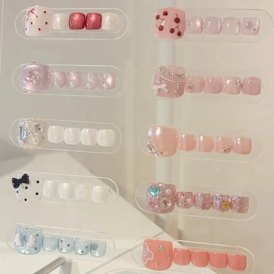 ネイル フットネイル ぷりゅねる Nanamiのネイルデザイン