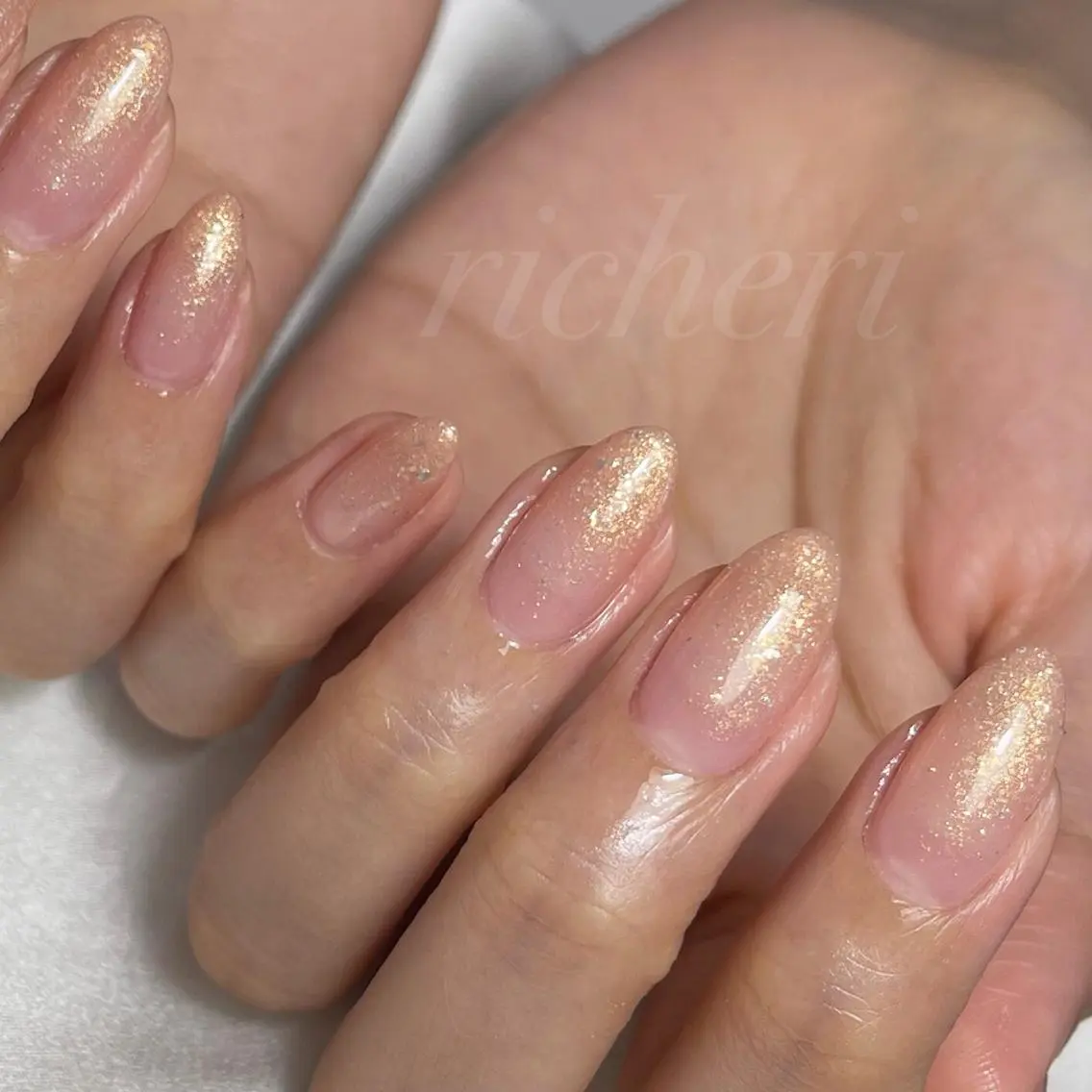 ミディアム ネイル ハンドネイル richeri beautyのネイルデザイン