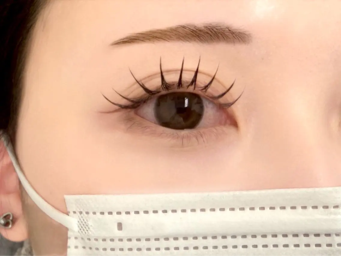 オフあり可マツエク120本フラットラッシュ〈お目元のお写真をお店のSNSに掲載してもよろしい方限定〉の写真